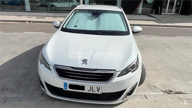 Blanco Usado 2016 Peugeot 308 Allure Familiar | 6500 € (Buen precio) - Imagen 1/4