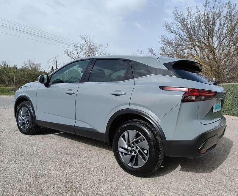 Usado Nissan Qashqai Acenta 158 CV (116 kW) 2023 Gris SUV