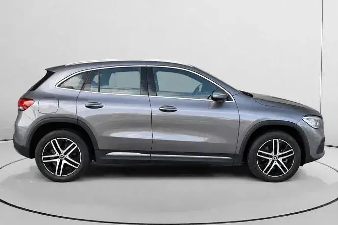 Usado Mercedes GLA250 218 CV (160 kW) 2022 SUV
