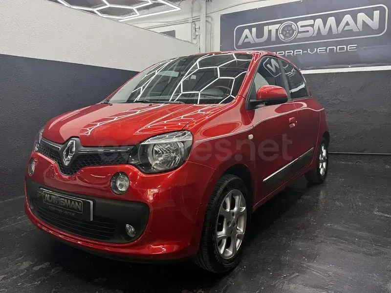 Usado Renault Twingo Intens 70 CV (51 kW) 2015 Granate Utilitario