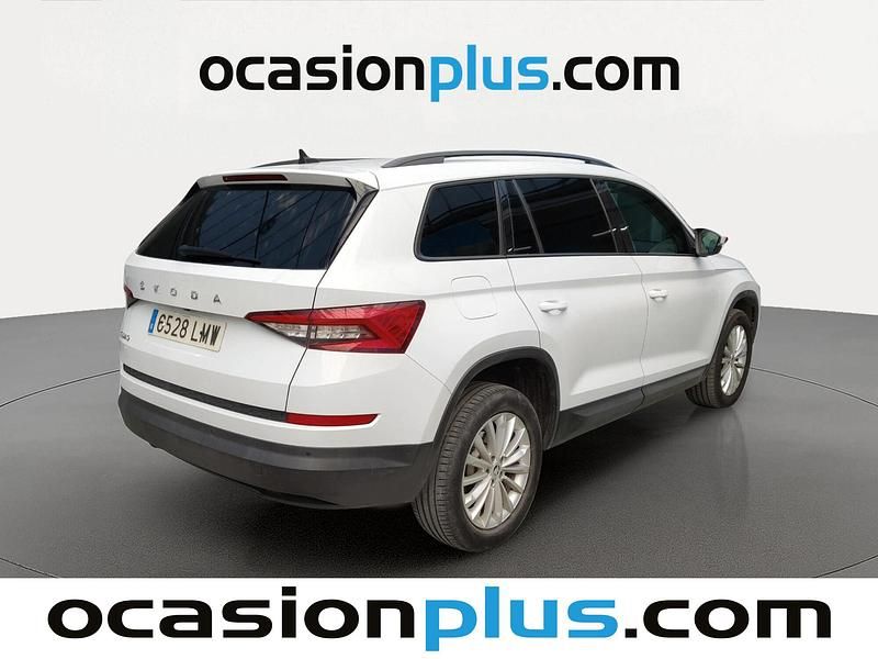 Usado Skoda Kodiaq Ambition 150 CV (110 kW) 2021 Blanco SUV