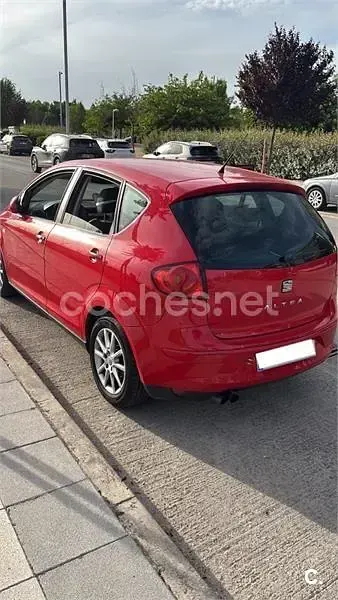Usado Seat Altea Style 140 CV (102 kW) 2010 Rojo Monovolumen