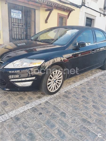 Negro Usado 2012 Ford Mondeo Berlina | 6300 € (Precio justo) - Imagen 1/4