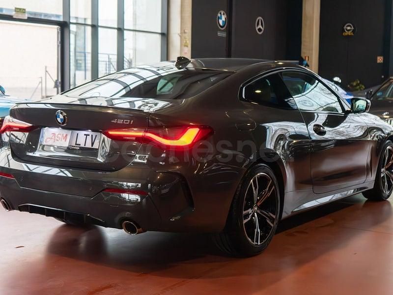Usado BMW 420 Sport Line 184 CV (135 kW) 2022 Gris / plata Coupe