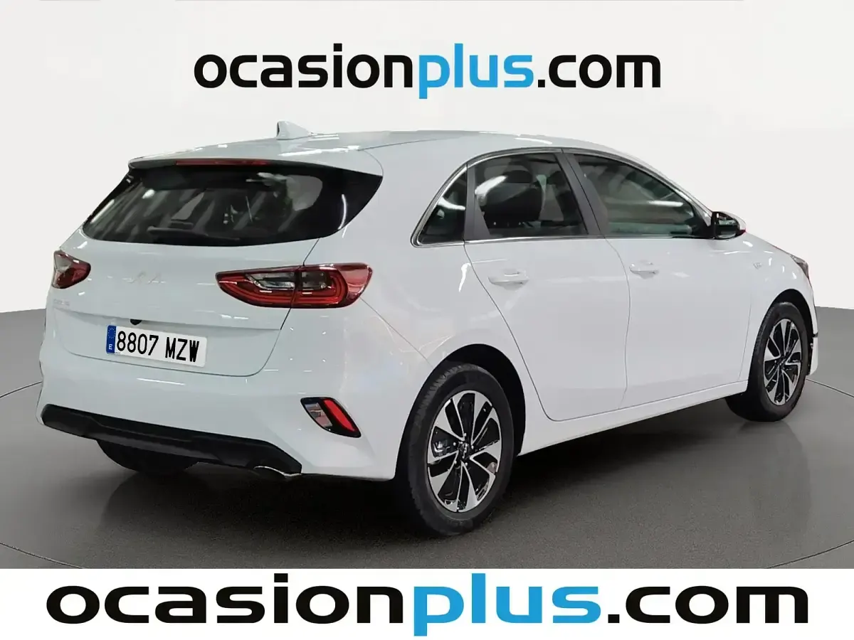 Usado Kia Ceed 100 CV (73 kW) 2025 Blanco Utilitario