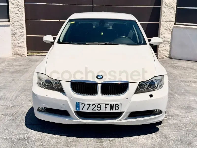 Usado BMW 320 177 CV (130 kW) 2007 Blanco Berlina
