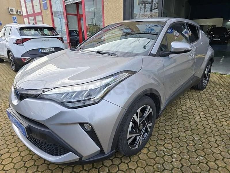 Usado Toyota C-HR Advance 122 CV (89 kW) 2022 Gris / plata SUV