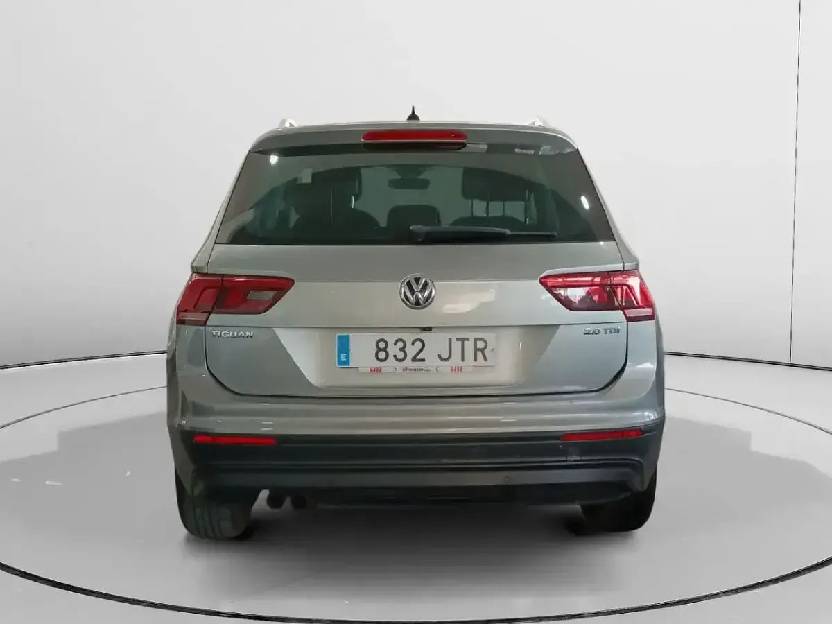 Usado VW Tiguan Advance 150 CV (110 kW) 2016 Gris / plata SUV