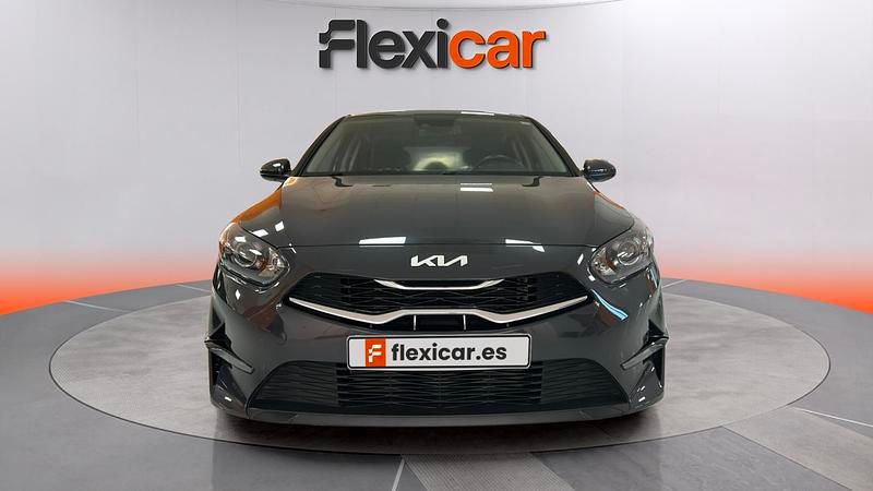 Usado Kia Ceed 101 CV (74 kW) 2022 Gris Utilitario