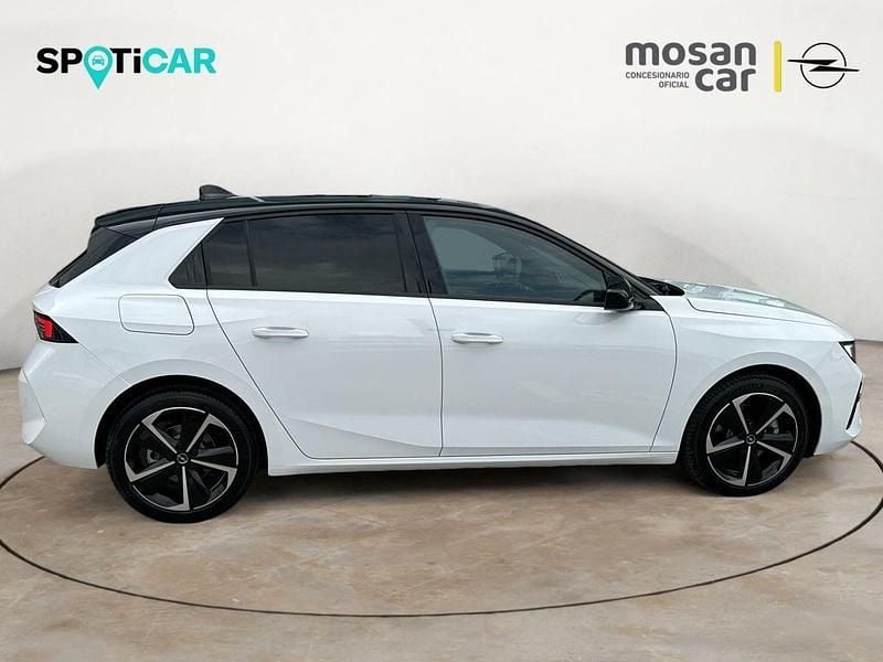 Usado Opel Astra 136 CV (100 kW) 2024 Blanco Berlina