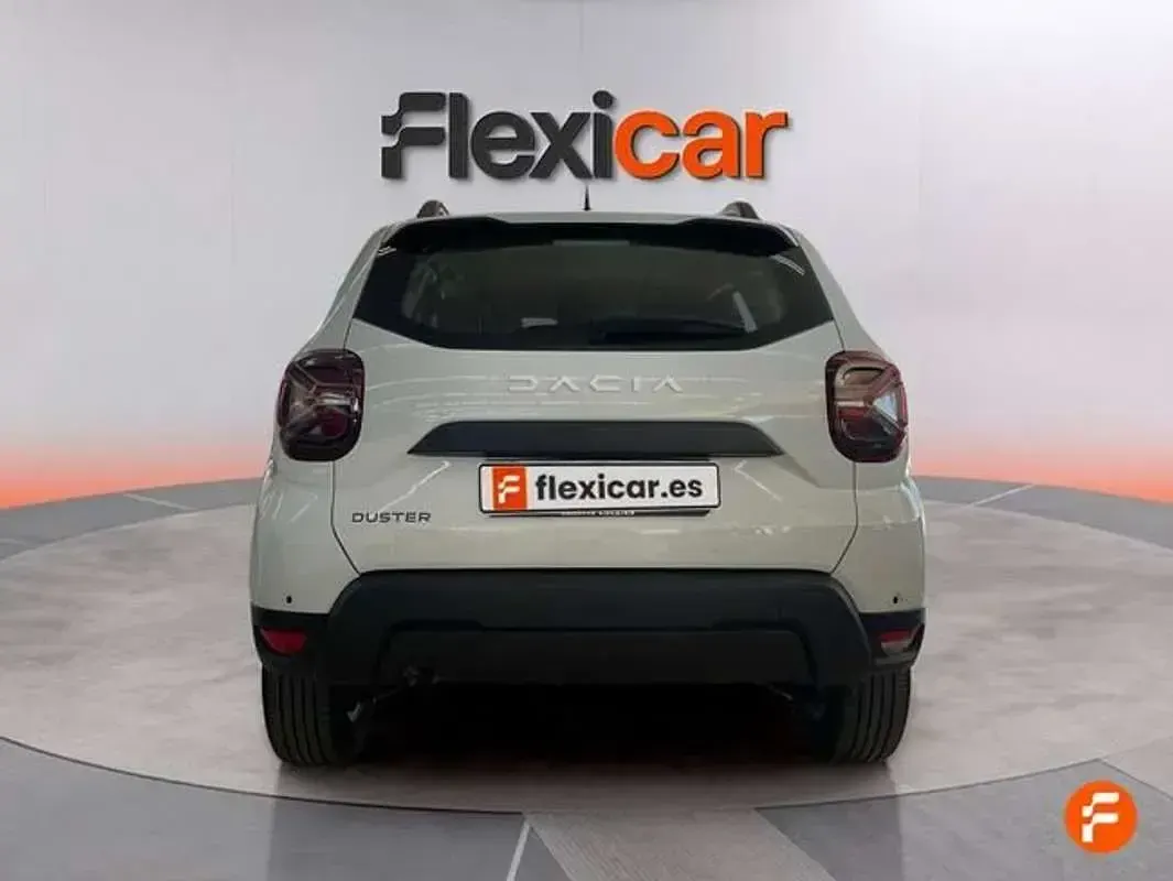 Usado Dacia Duster Expression 131 CV (96 kW) 2024 Blanco SUV