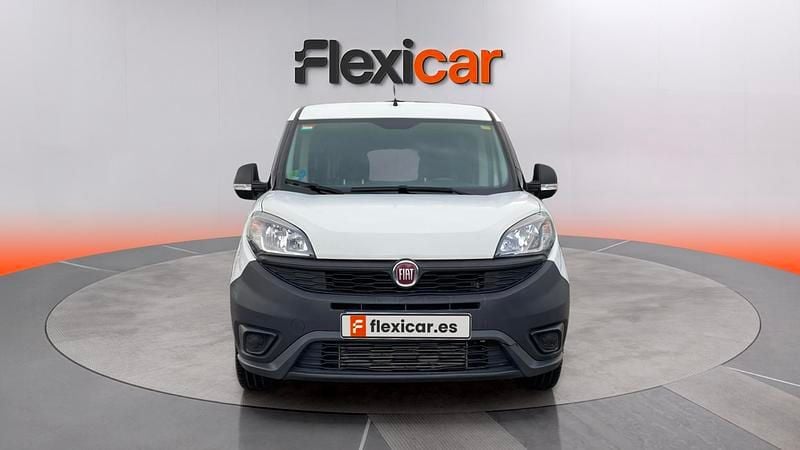 Usado Fiat Doblò Easy 120 CV (88 kW) 2018 Blanco Monovolumen