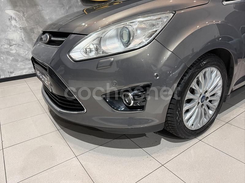 Usado Ford Grand C-Max Titanium 115 CV (84 kW) 2011 Gris / plata Monovolumen