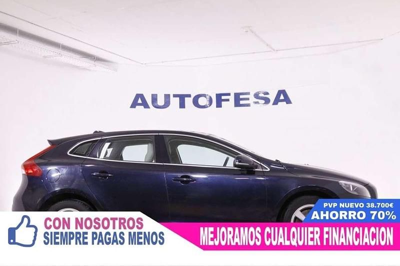 Usado Volvo V40 Momentum 150 CV (110 kW) 2015 Utilitario