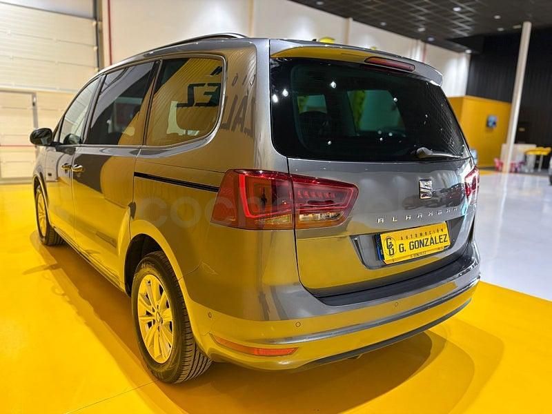 Usado Seat Alhambra Style 150 CV (110 kW) 2022 Gris / plata Monovolumen