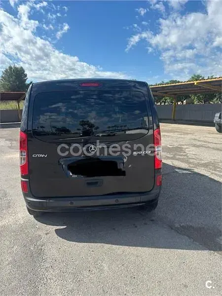 Usado Mercedes Citan 109 90 CV (66 kW) 2015 Negro Monovolumen