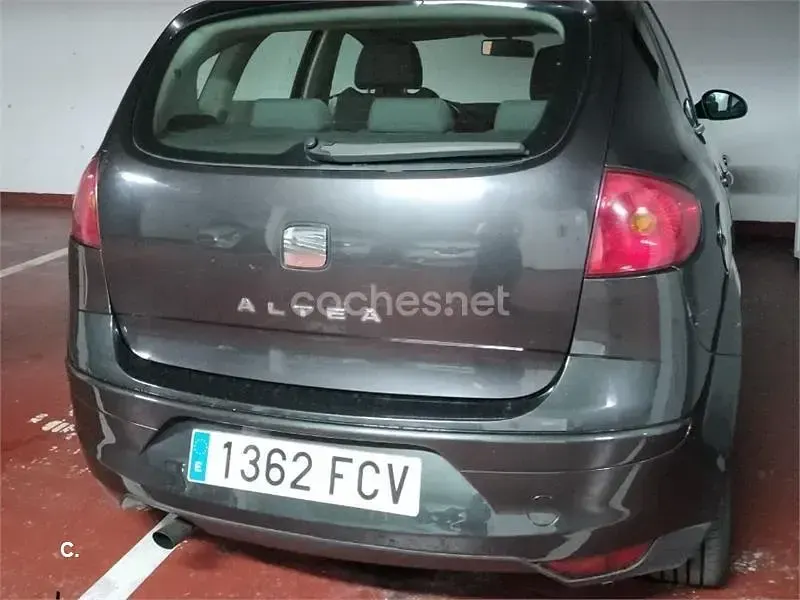 Usado Seat Altea Stylance 105 CV (77 kW) 2006 Negro Monovolumen