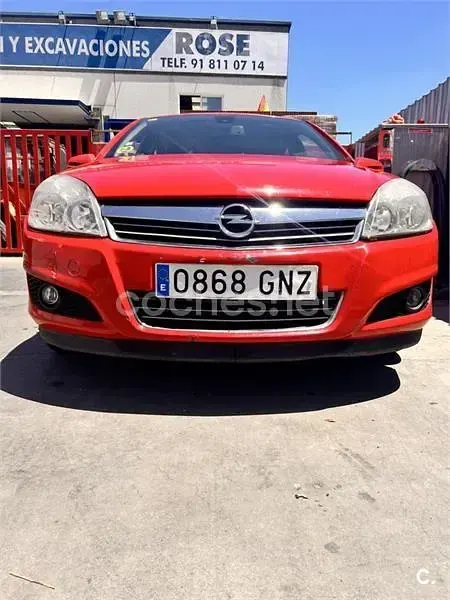 Usado Opel Astra Enjoy 110 CV (80 kW) 2009 Rojo Berlina