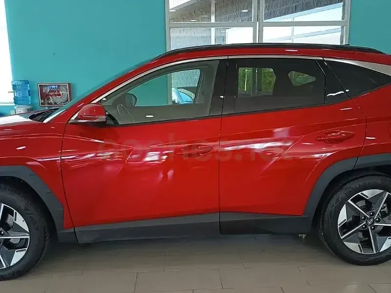 Usado Hyundai Tucson 160 CV (117 kW) 2025 Rojo SUV