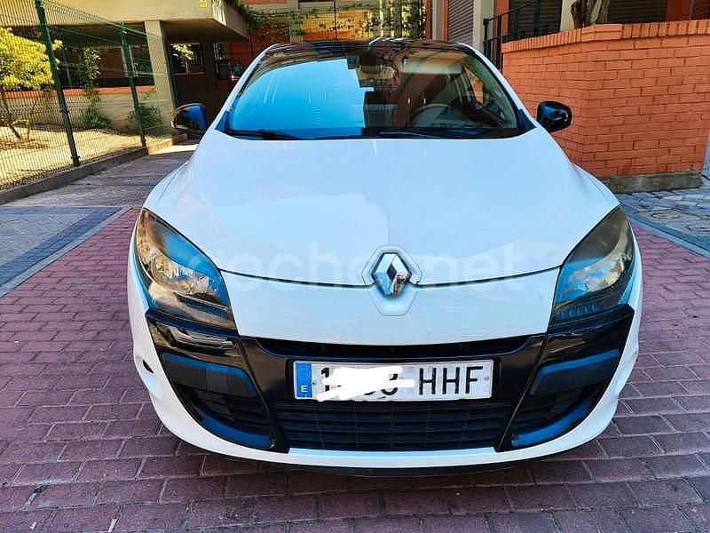Blanco Usado 2011 Renault Mégane III Berlina | 3900 € (Super precio) - Imagen 1/4