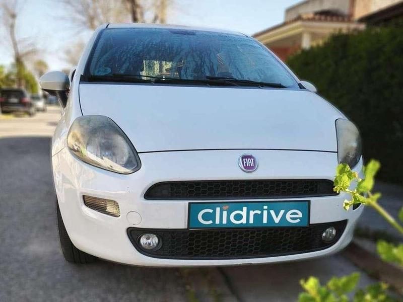Usado Fiat Punto Easy 69 CV (50 kW) 2013 Blanco Utilitario