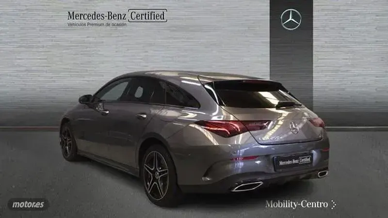 Usado Mercedes CLA250e 217 CV (159 kW) 2025 Gris Coupe