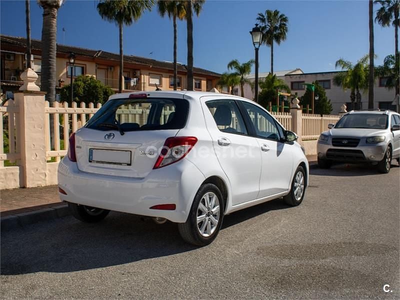 Brugt Toyota Yaris Active 69 HK (50 kW) 2014 Hvid Hatchback