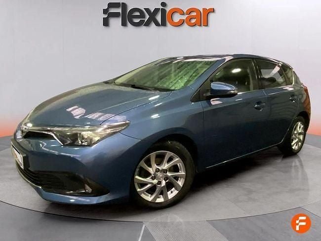 Usado Toyota Auris Active 116 CV (85 kW) 2016 Azul Berlina