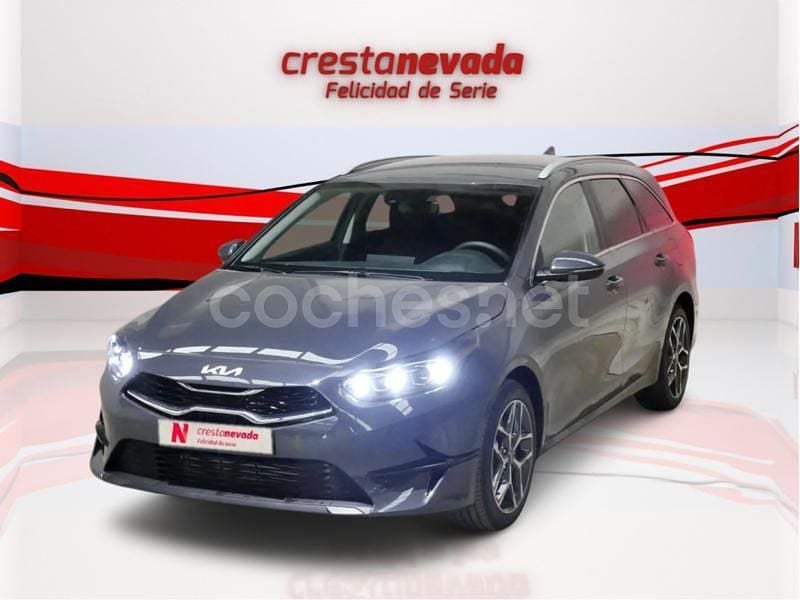 Gris / plata Nuevo 2024 Kia Ceed Familiar | 25.290 € (Precio justo) - Imagen 1/4