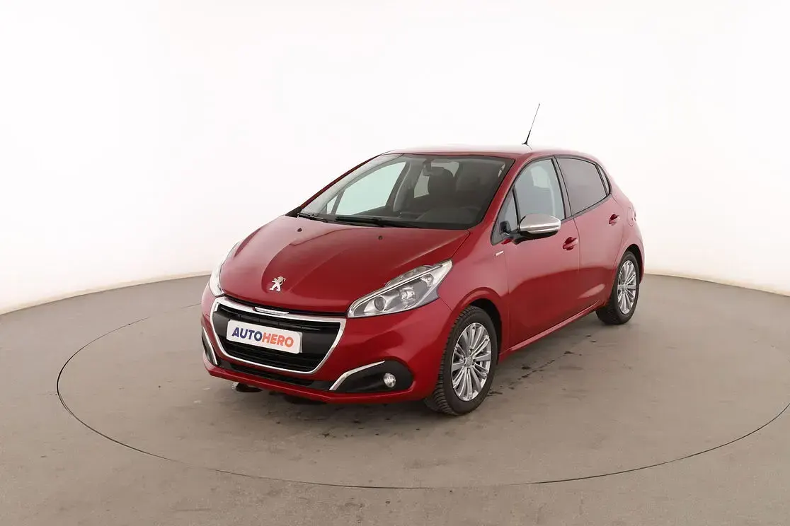 Usado Peugeot 208 Style 82 CV (60 kW) 2017 Utilitario