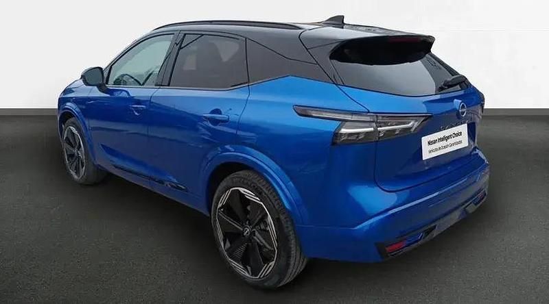 Usado Nissan Qashqai 140 CV (102 kW) 2025 Magnetic blue con techo midnig SUV
