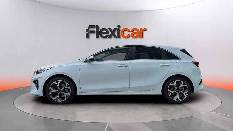 Usado Kia Ceed 140 CV (102 kW) 2018 Blanco Utilitario