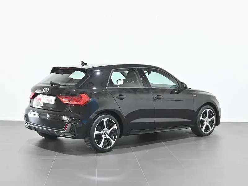 Usado Audi A1 Sportback Comfort 95 CV (69 kW) 2022 Negro Utilitario