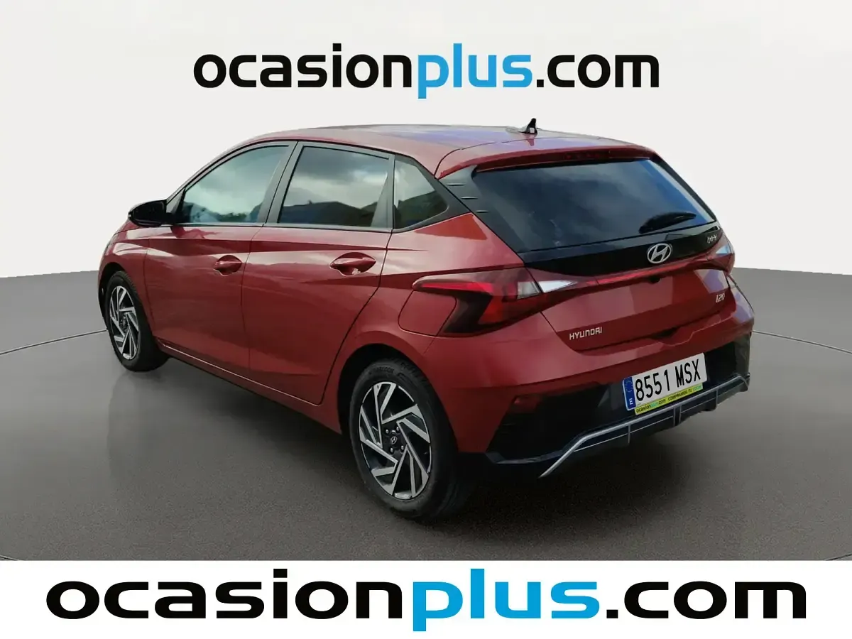 Käytetty Hyundai i20 100 HP (73 kW) 2024 Punainen Viistoperä