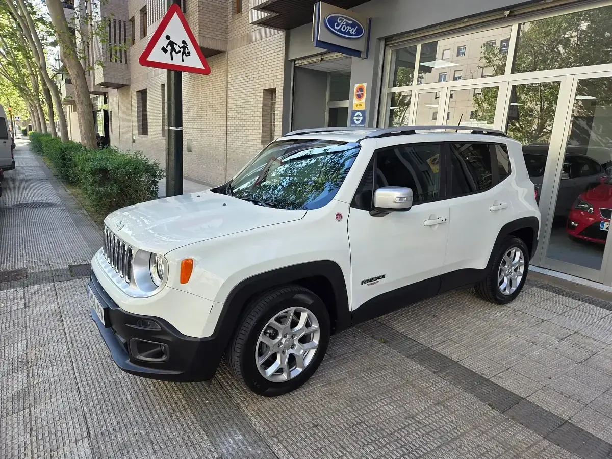 Usado Jeep Renegade Limited 120 CV (88 kW) 2015 Blanco SUV