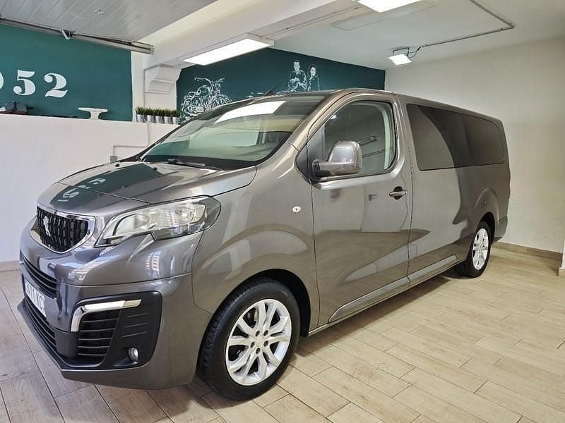 Usado Peugeot Traveller Allure 115 CV (84 kW) 2017 Marrón Monovolumen