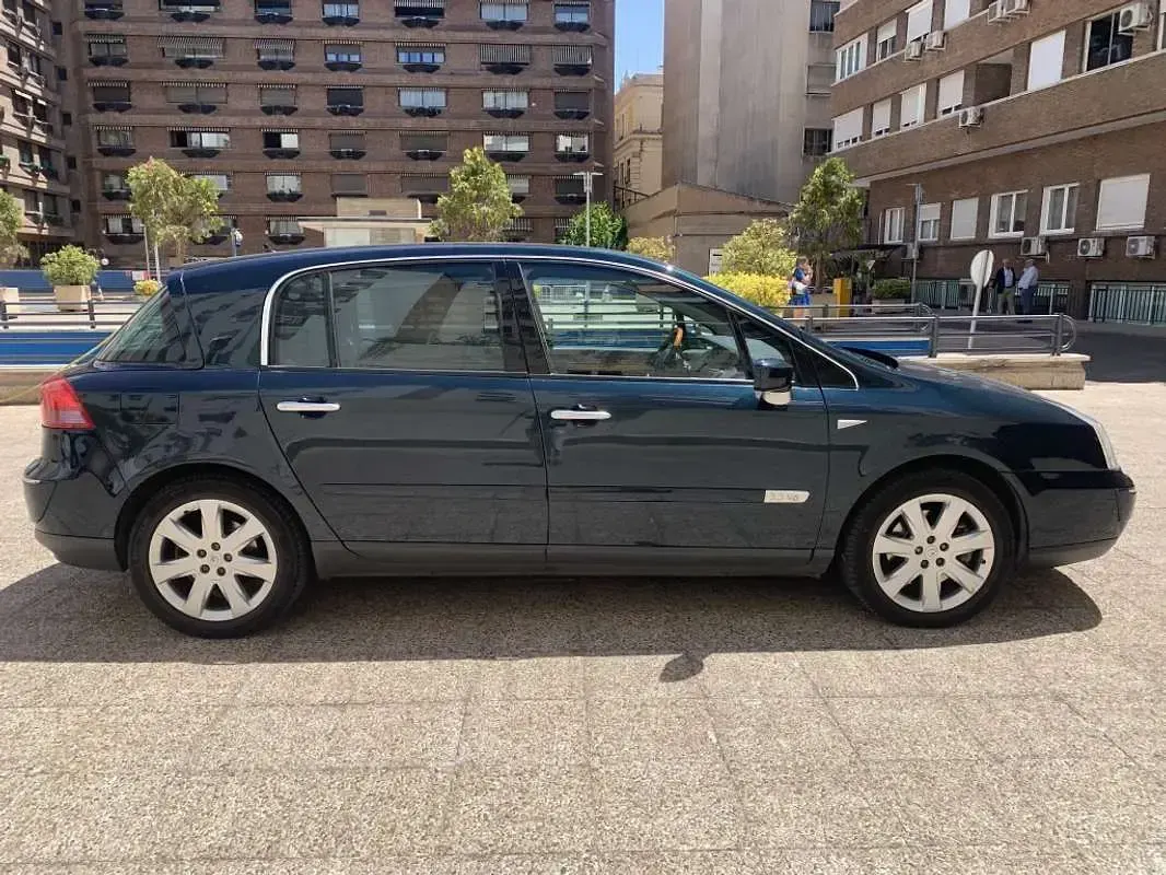 Usado Renault Vel Satis Privilege 245 CV (180 kW) 2002 Verde Utilitario
