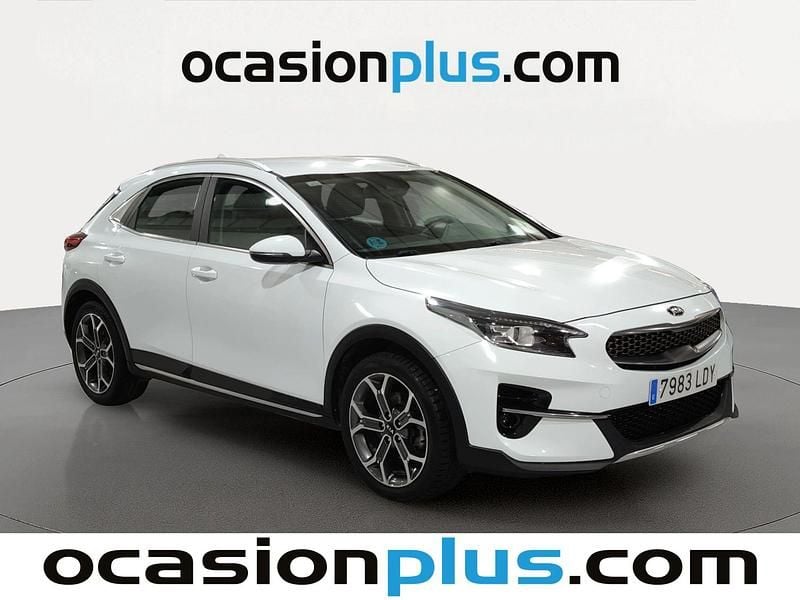 Usado Kia XCeed 136 HP (100 kW) 2020 Branco SUV