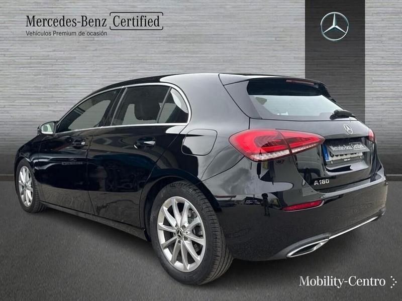 Usado Mercedes A180 Progressive 136 CV (100 kW) 2019 Nachtschwarz  unilack Berlina