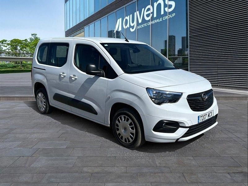 Usado Opel Combo Business Edition 102 CV (75 kW) 2022 Blanco Monovolumen
