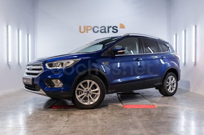 Usado Ford Kuga Titanium 120 CV (88 kW) 2017 Azul SUV