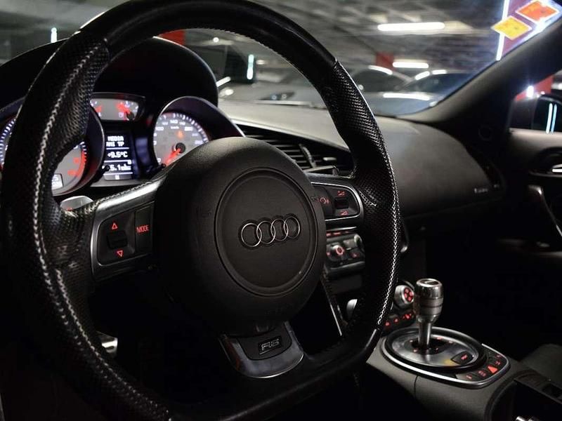 Usado Audi R8 Spyder Premium 525 CV (386 kW) 2012 Negro Coupe