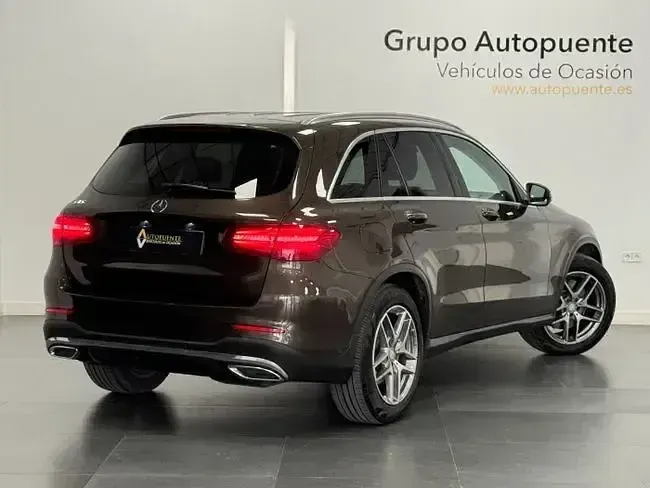 Usado Mercedes GLC220 AMG line 170 CV (125 kW) 2016 Marrón SUV