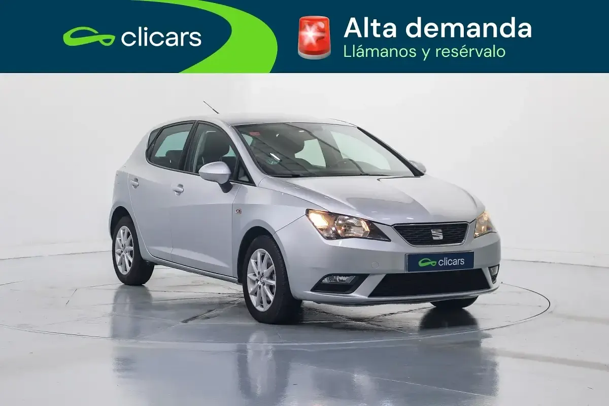 Usado Seat Ibiza Style 105 CV (77 kW) 2016 Gris / plata Berlina