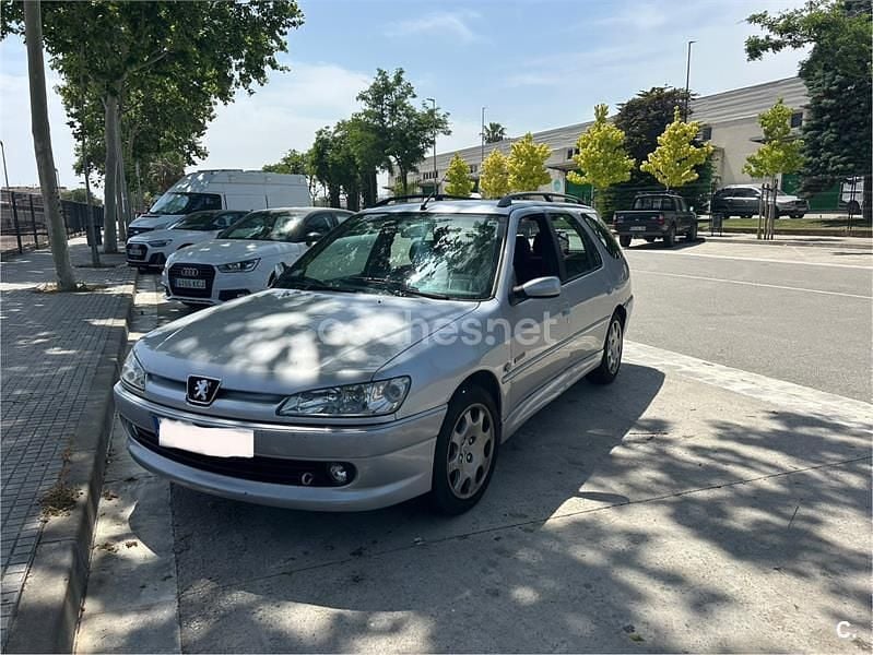 Usado Peugeot 306 112 CV (82 kW) 2000 Gris / plata Familiar