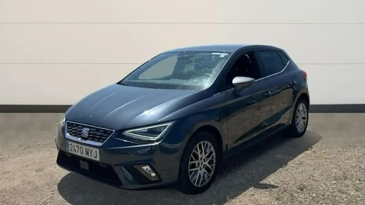 Usado Seat Ibiza XCELLENCE 116 CV (85 kW) 2025 Gris Utilitario