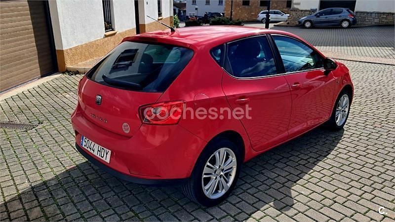 Brugt Seat Ibiza 90 HK (66 kW) 2011 Rød Sedan
