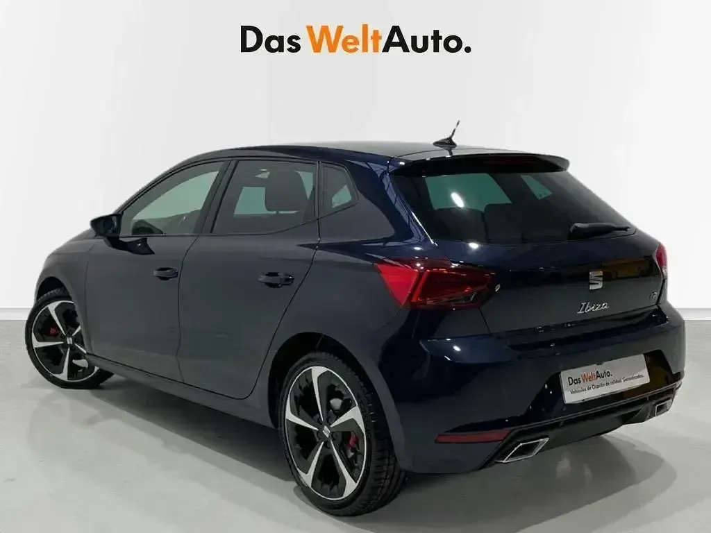 Usado Seat Ibiza FR 110 HP (80 kW) 2021 Azul Sedan
