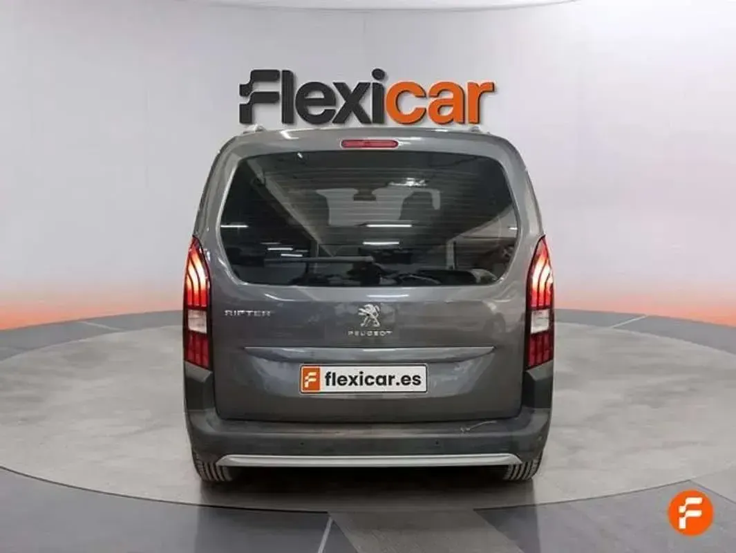 Usado Peugeot Rifter Active 131 CV (96 kW) 2018 Gris Monovolumen