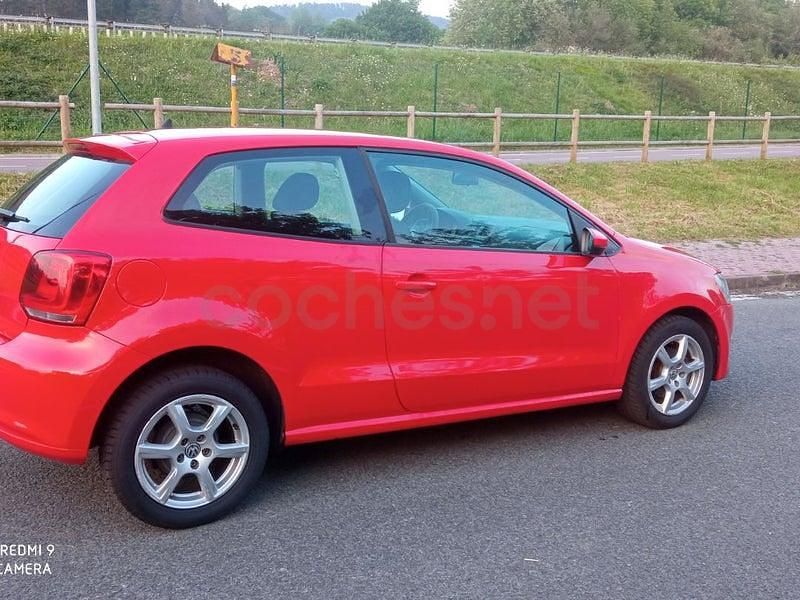 Usado VW Polo Advance 70 HP (51 kW) 2013 Vermelho Citadino